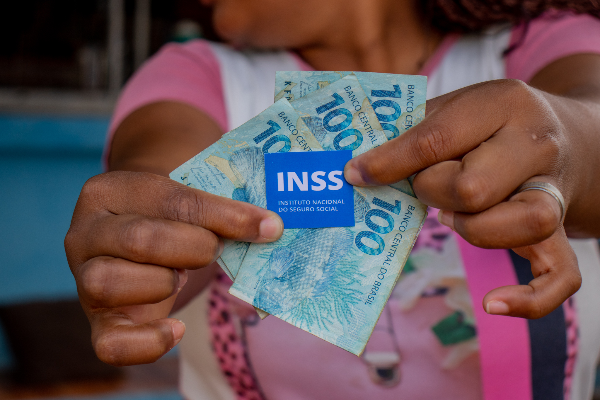O INSS reajustou seus pagamentos e os beneficiários receberão valores maiores. Confira.