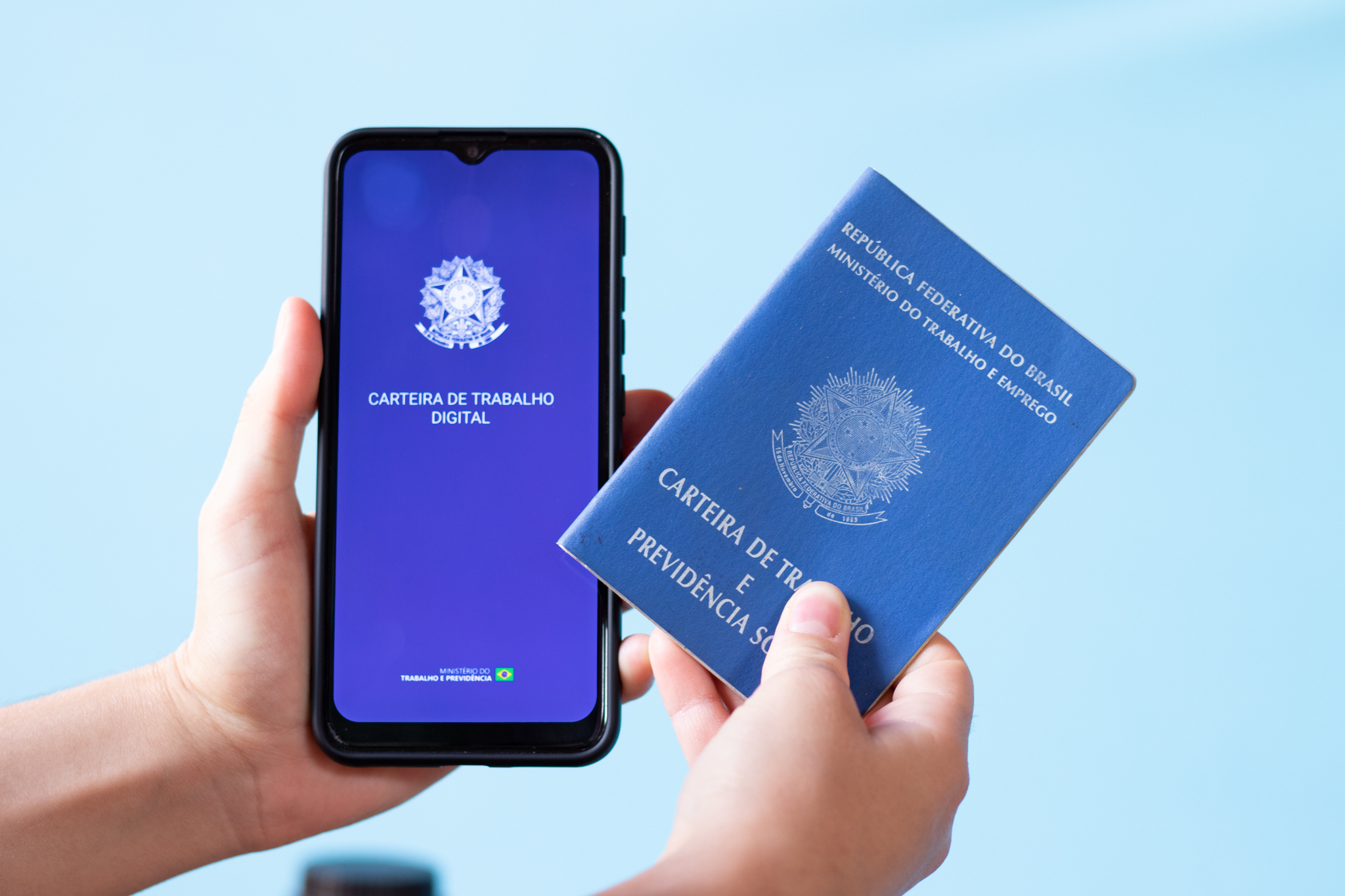 Se você está procurando emprego, veja como a Carteira de Trabalho Digital pode te ajudar no processo.