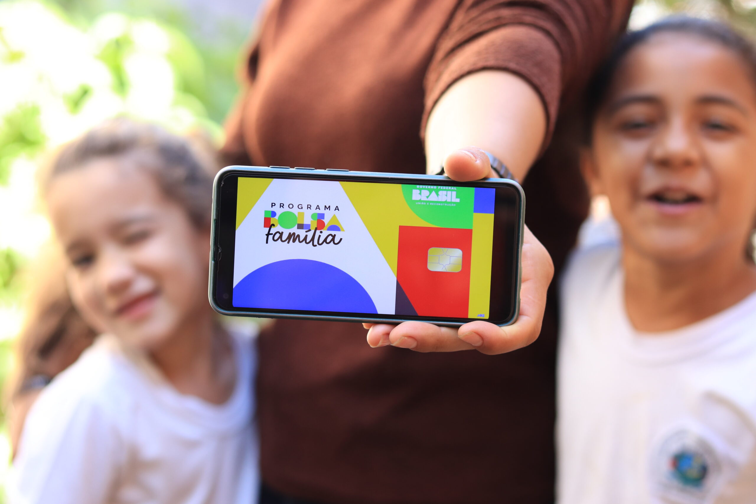 Vai receber o Bolsa Família em janeiro? Veja que horas ele costuma cair.
