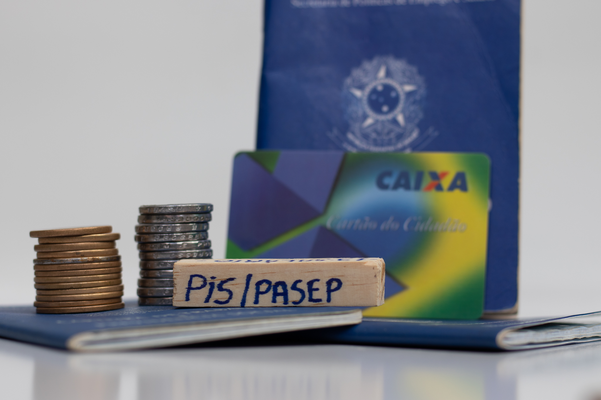 Quer saber o seu PIS para receber o abono salarial? Veja como descobrir.