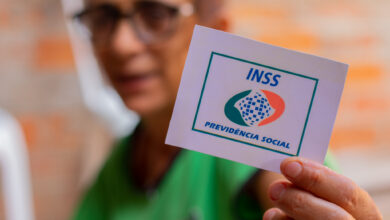 Se você quer receber o teto do INSS, veja como funciona o procedimento.