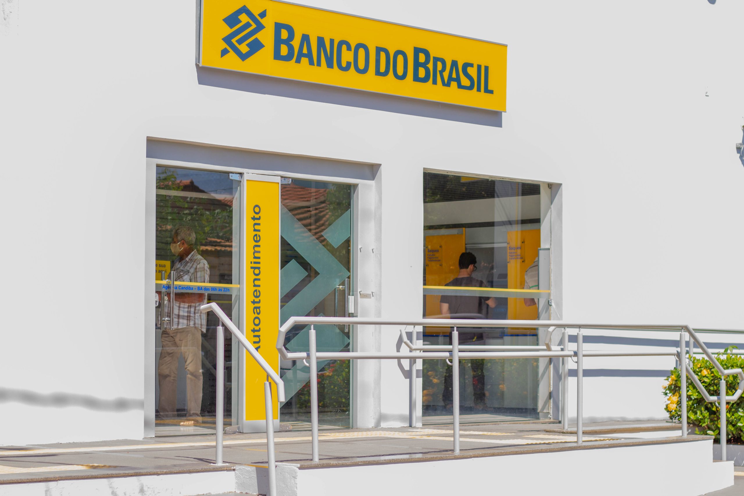 Brasileiros podem receber mais de R$ 20 MILHÕES após comunicado do Banco do Brasil