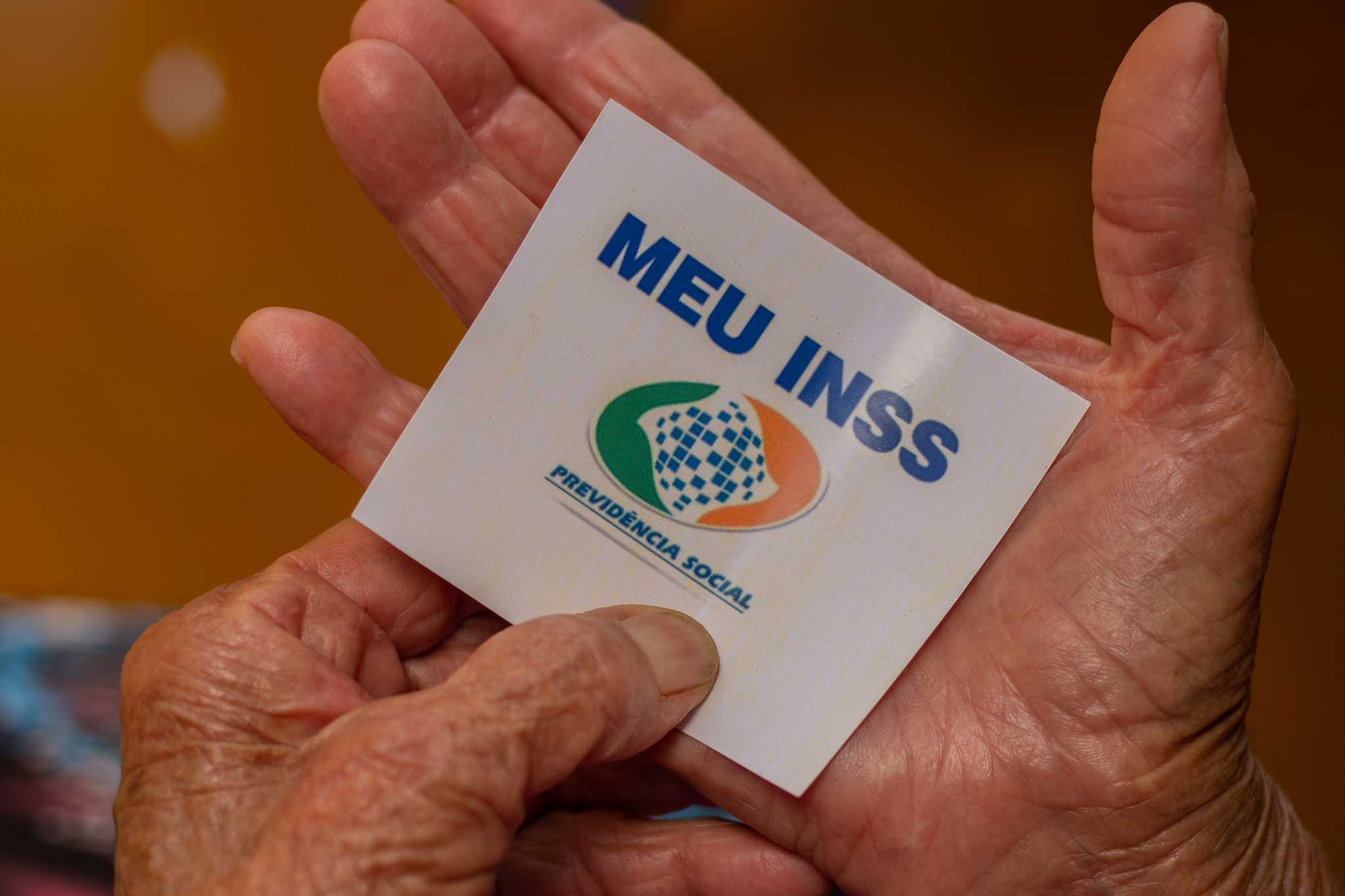 Quer saber como calcular o tempo de contribuição do INSS? Veja o que fazer.
