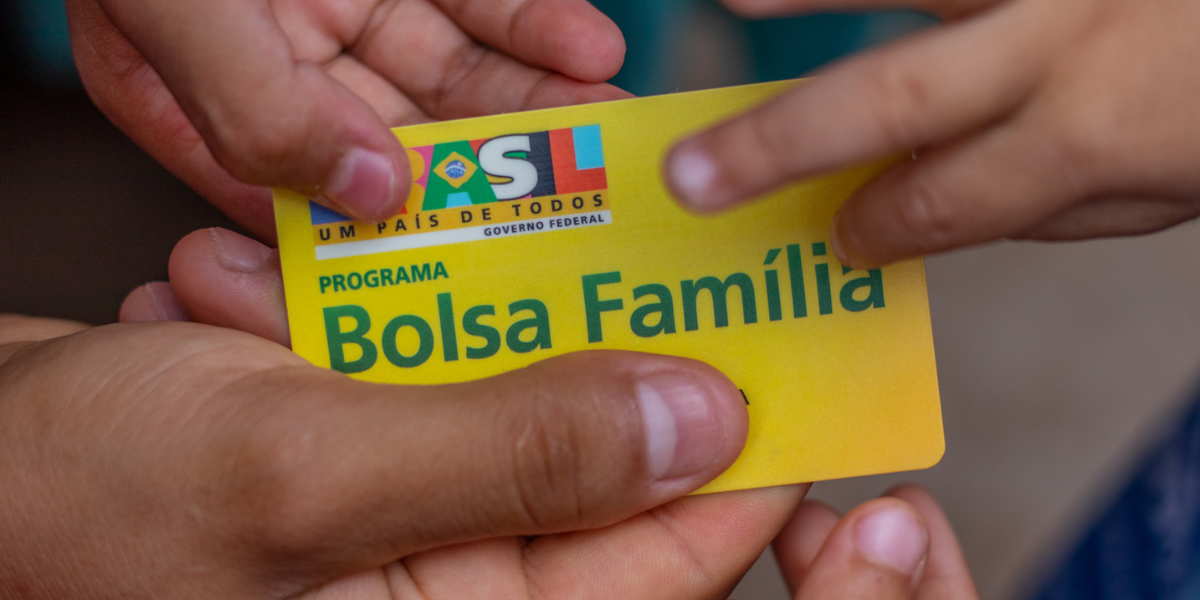 Confira o prazo para receber o Bolsa Família após a visita do CRAS