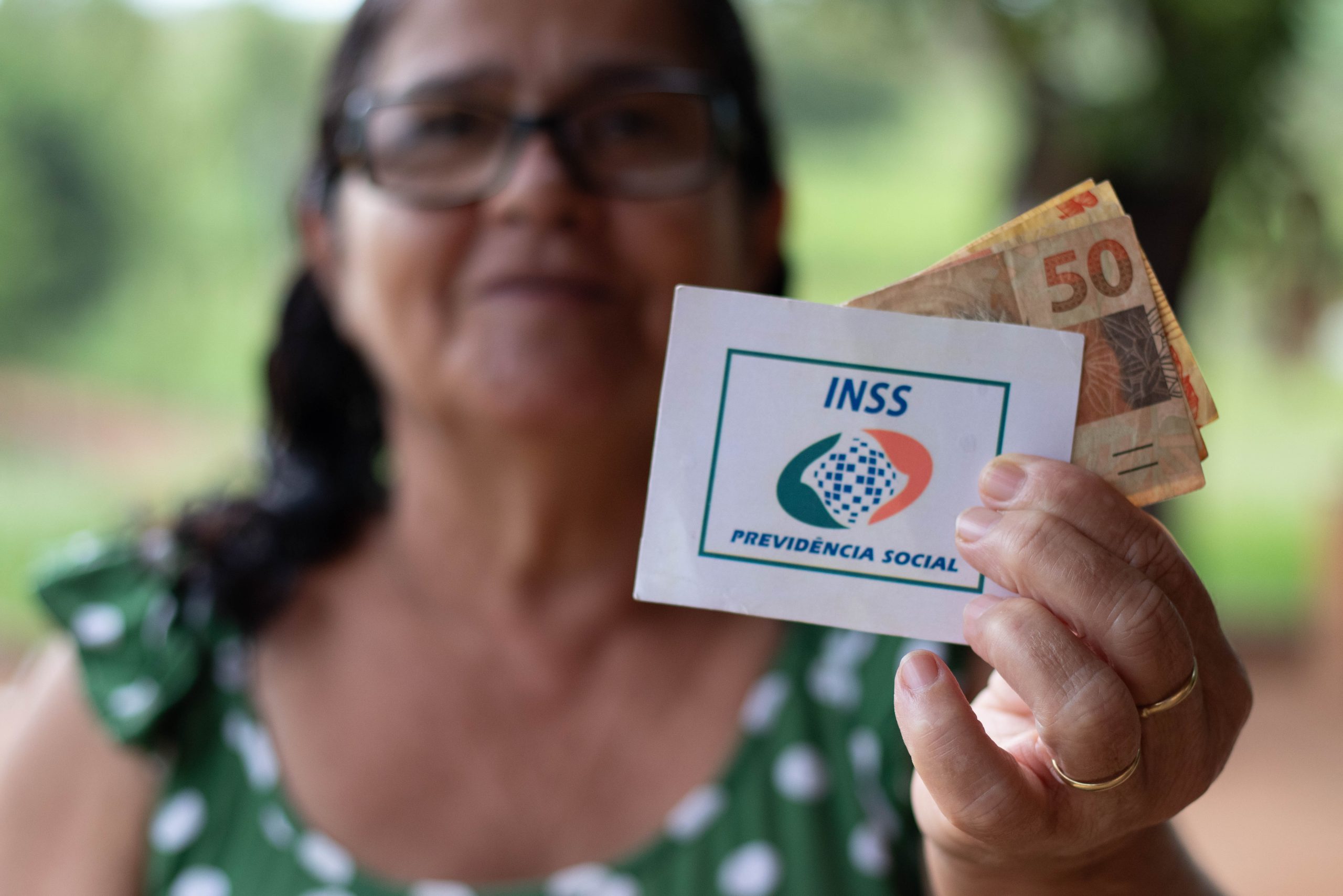 Quem quer se aposentar precisa ficar atento: veja quais regras permitem a antecipação.