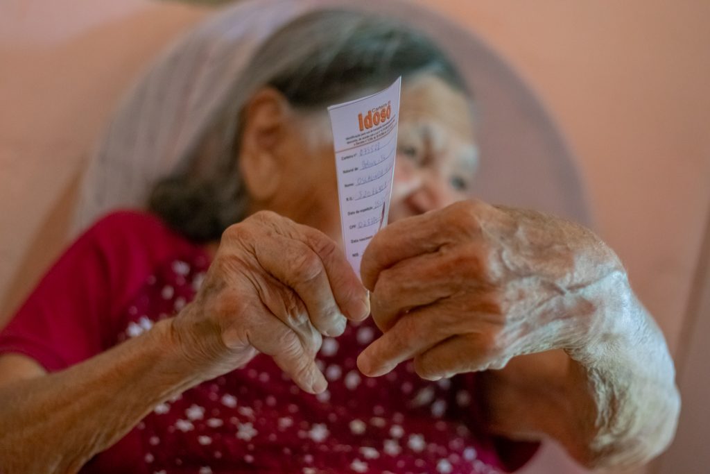Os idosos podem ter acesso a um benefício exclusivo. Veja como conseguir.