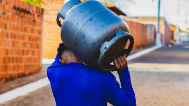 Para receber o Auxílio Gás, é importante levar documentos ao CRAS.