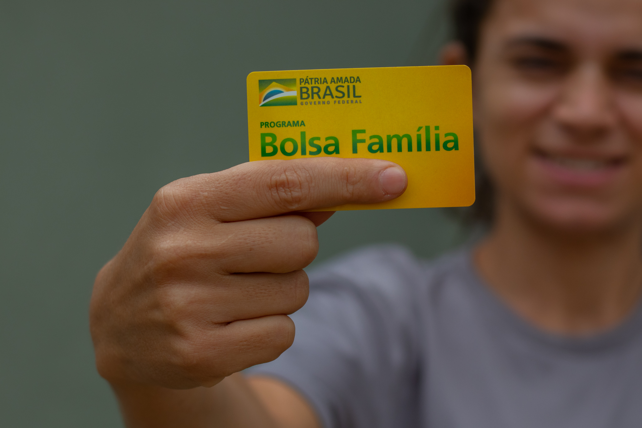 Ministério do Desenvolvimento Social se pronuncia sobre reajuste no Bolsa Família; vai aumentar?