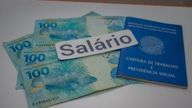 Pagamento em dobro: trabalhadores CLT podem receber salário de abril com EXTRA