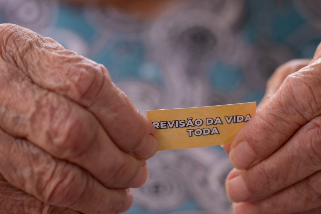 A Revisão da Vida Toda deve voltar a ser pauta do STF. Entenda o que esperar.