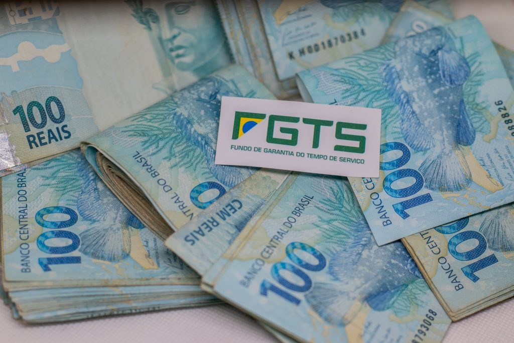Saque até 50% do seu FGTS ao fazer parte de benefício exclusivo