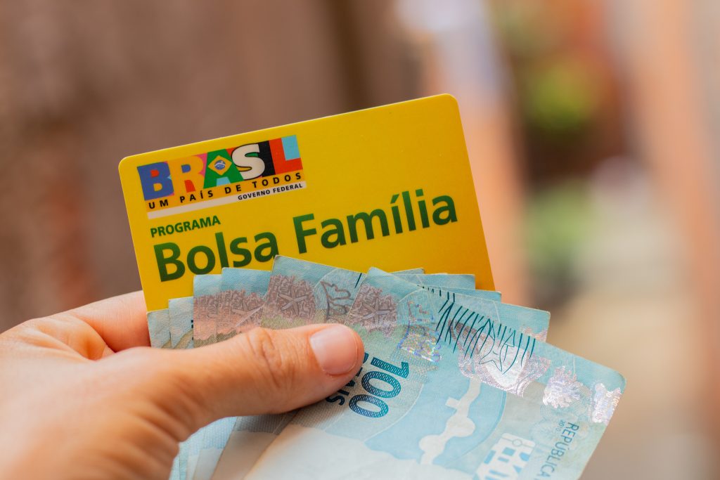 13° do Bolsa Família: confira estados que oferecem pagamento EXTRA!
