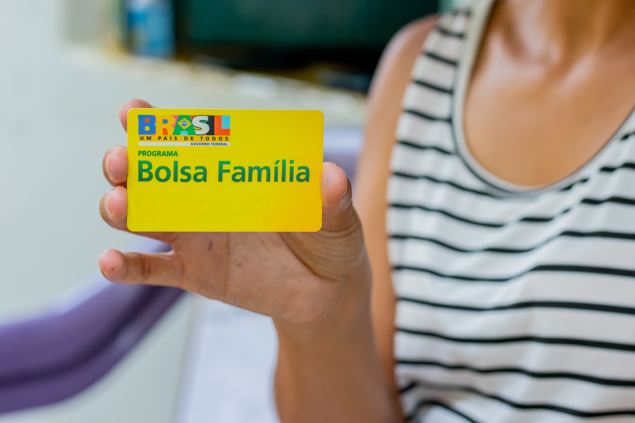 Ainda não sabe COMO ser aprovado no Bolsa Família? ISTO é o que você precisa entender!