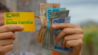 Se você recebe o Bolsa Família, veja se alguns estados recebem os pagamentos antecipadamente.