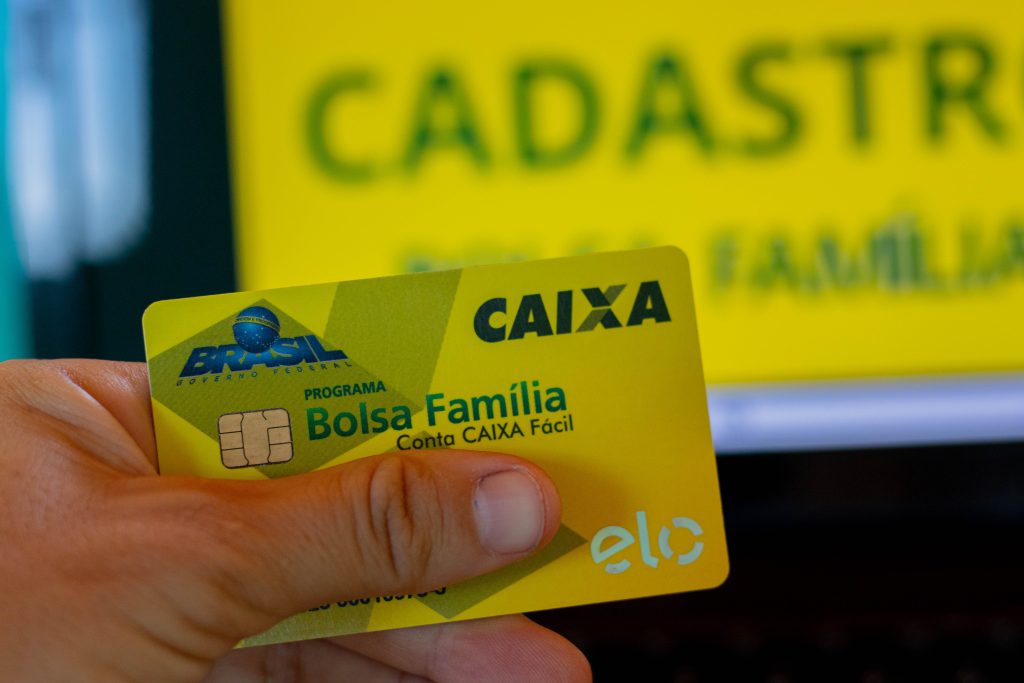 Cartão Bolsa Família atualizado para 2025: veja como solicitar o seu!