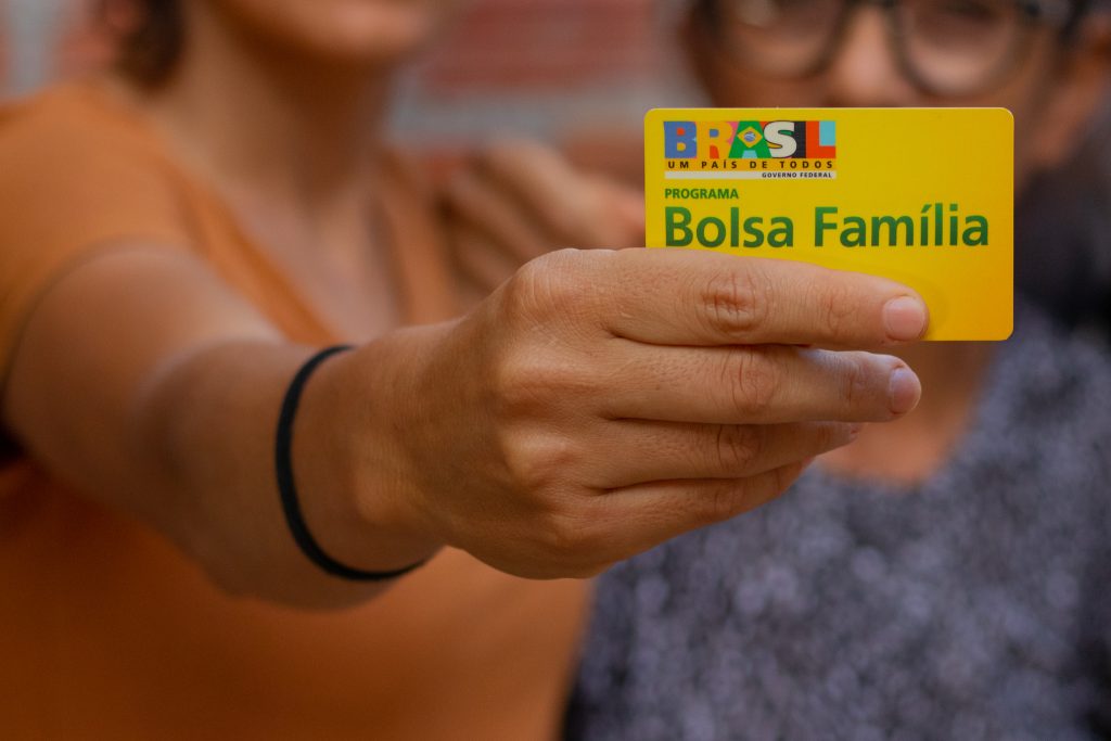 Para receber o Bolsa Família, basta manter as regras.