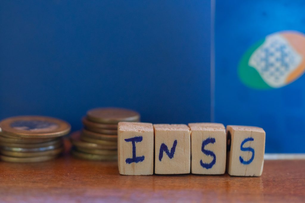 Descubra quais segurados do INSS podem sacar retroativos