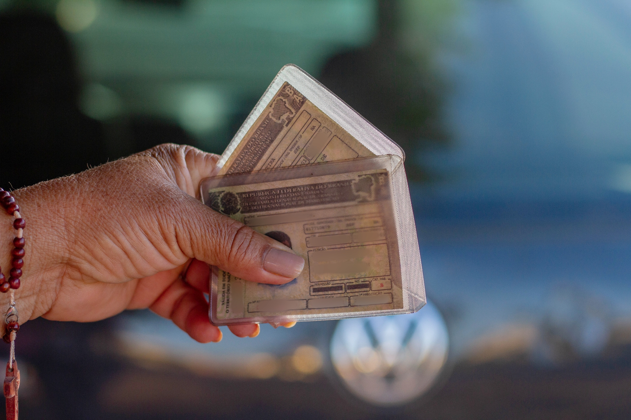Se você tem mais de 70 anos, veja como é o processo de renovação da CNH.