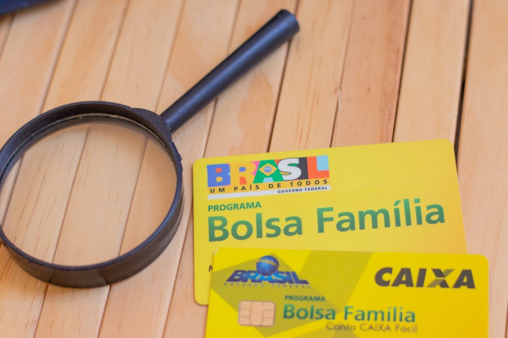 FUJA! Governo prepara MEGA revisão no Bolsa Família, cancelando MILHÕES de cadastros