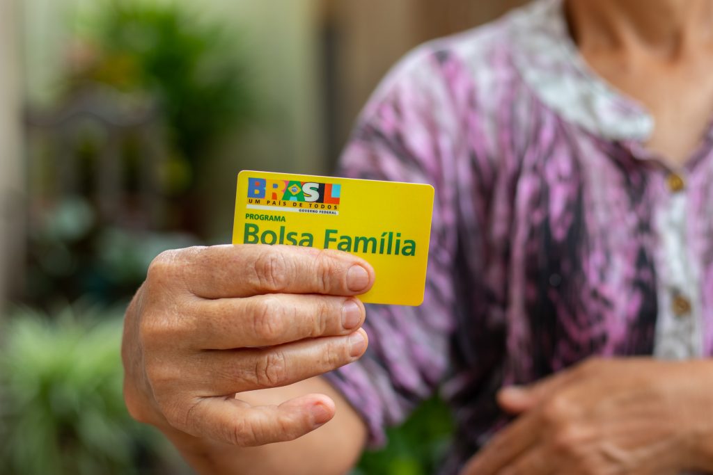 Recado foi dado para quem vai receber Bolsa Família este mês
