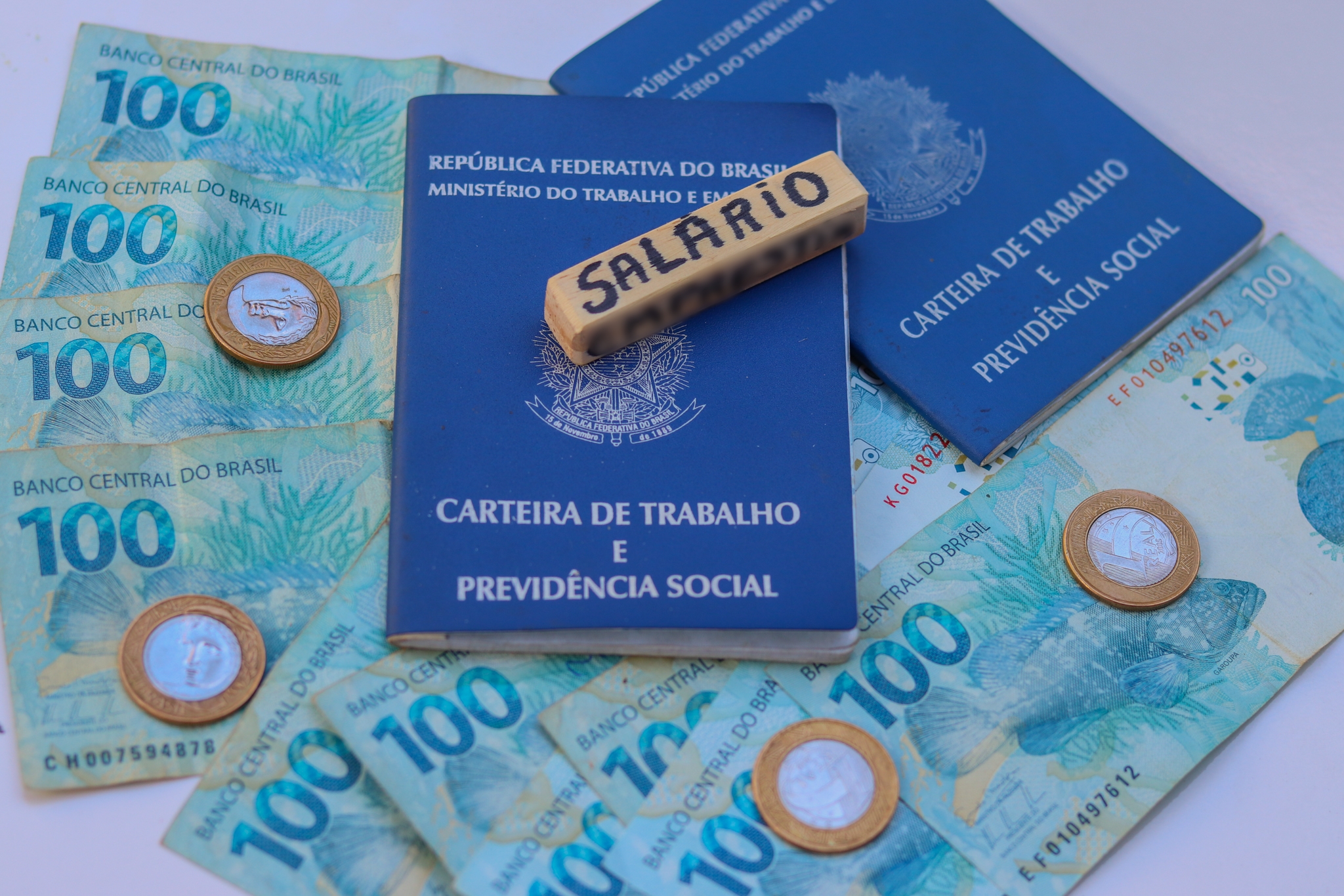 Recebe um salário? Veja ESTE comunicado antes de sacar seu próximo pagamento do mês