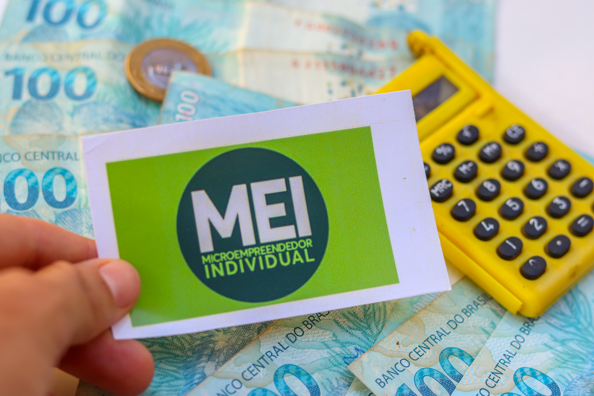 Se você é MEI e está sem trabalho, veja se pode ter direito ao seguro-desemprego.