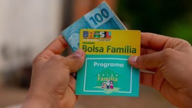 Sem Bolsa Família? Pessoas que viraram CLT temem PERDER o benefício a partir de abril