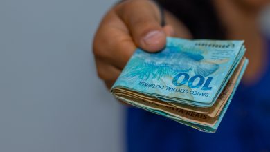 Se você recebeu o Auxílio Emergencial, veja se vai precisar devolver.