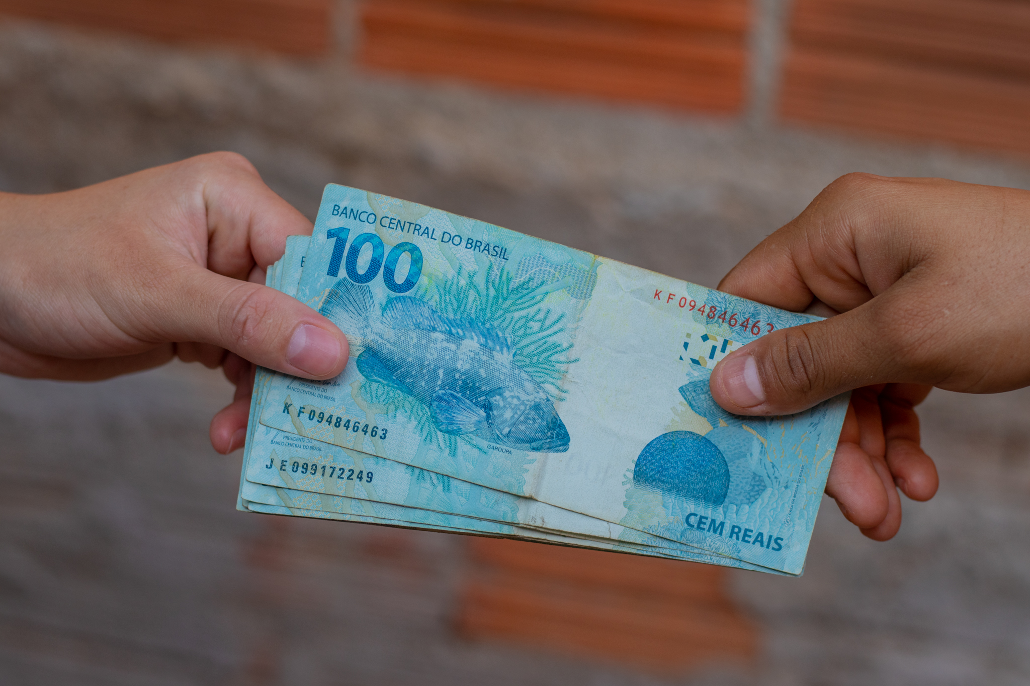 Benefício de até R$ 100 MIL já disponível para brasileiros que aderiram a prática comum