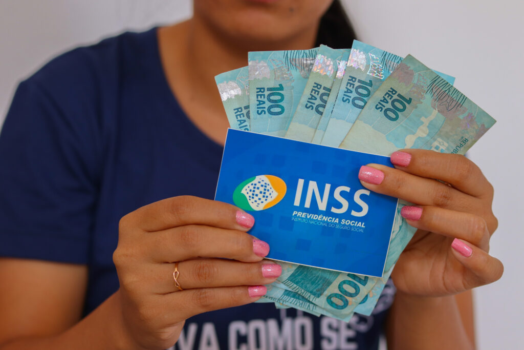 Benefício do INSS ajuda quem não pode trabalhar; confira critérios para solicitar