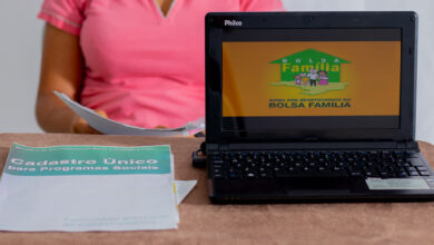 Bolsa Família amplia renda per capita permitida após aumento no salário mínimo; entenda