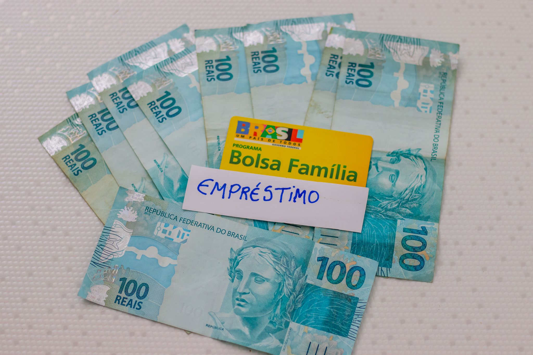 Empréstimos do Bolsa Família.