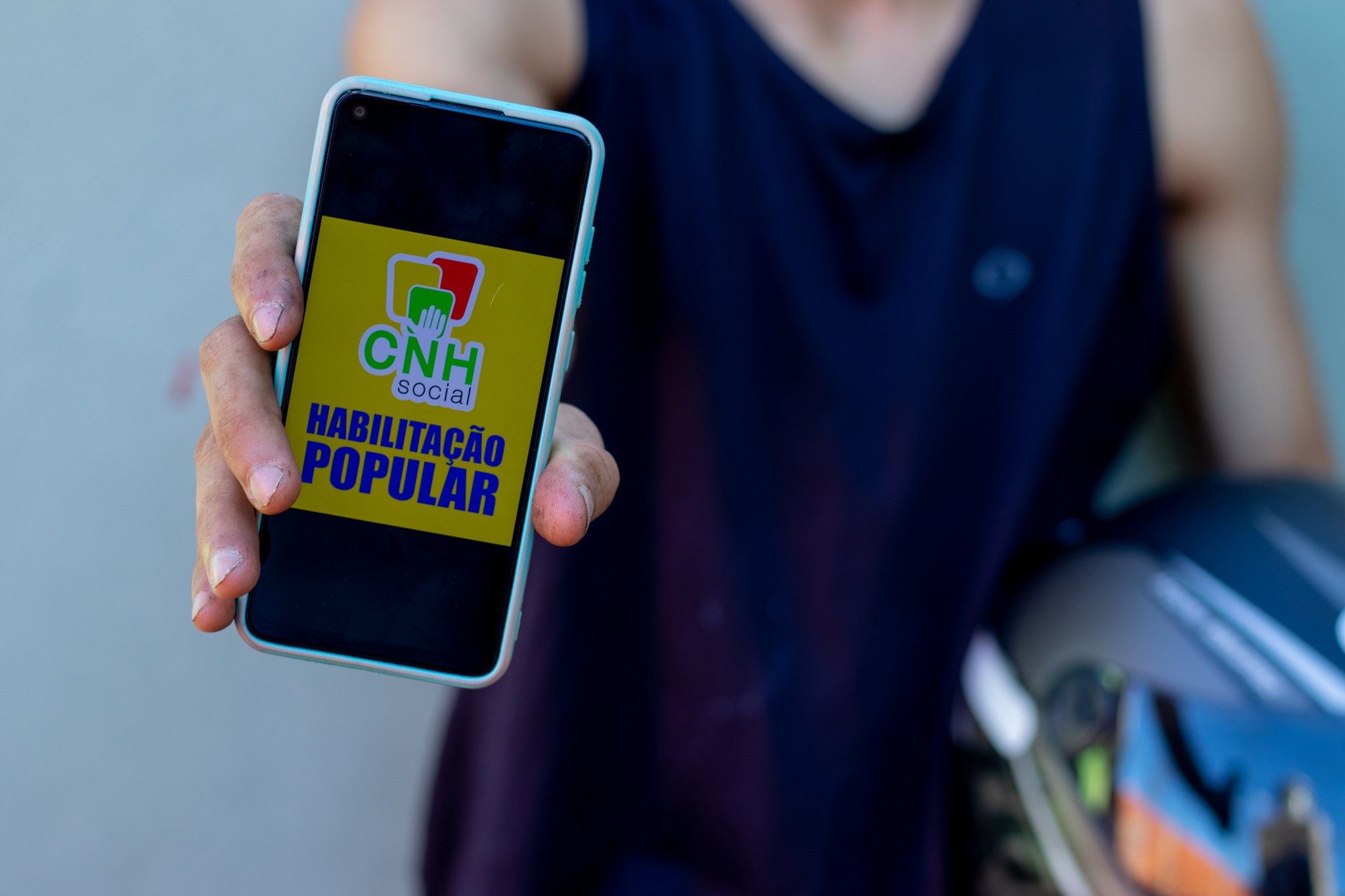 CNH gratuita: jovens já estão aproveitando programa que concede documento sem custos