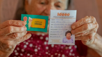 Carteira do Idoso com passagem gratuita: descubra regras para aproveitar benefícios