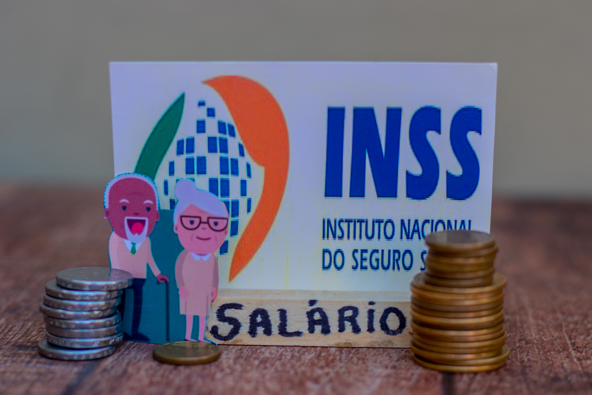 INSS: confira prazo MÁXIMO para sacar benefício e se tem como RECUPERAR os valores!