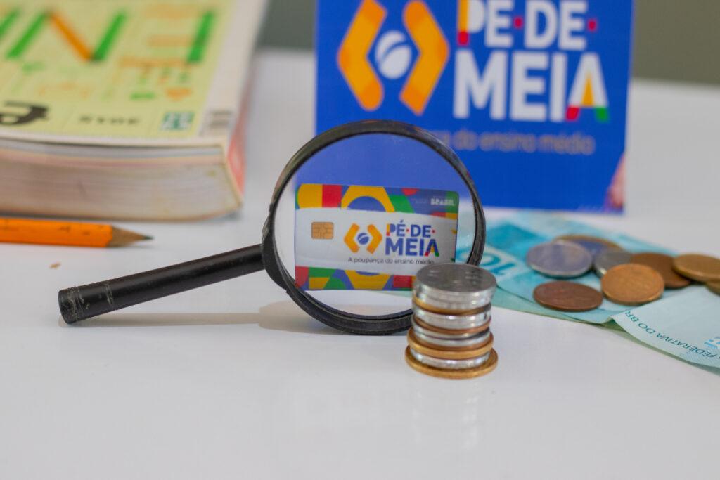 Incentivo Matrícula 2025 Pé-de-Meia.