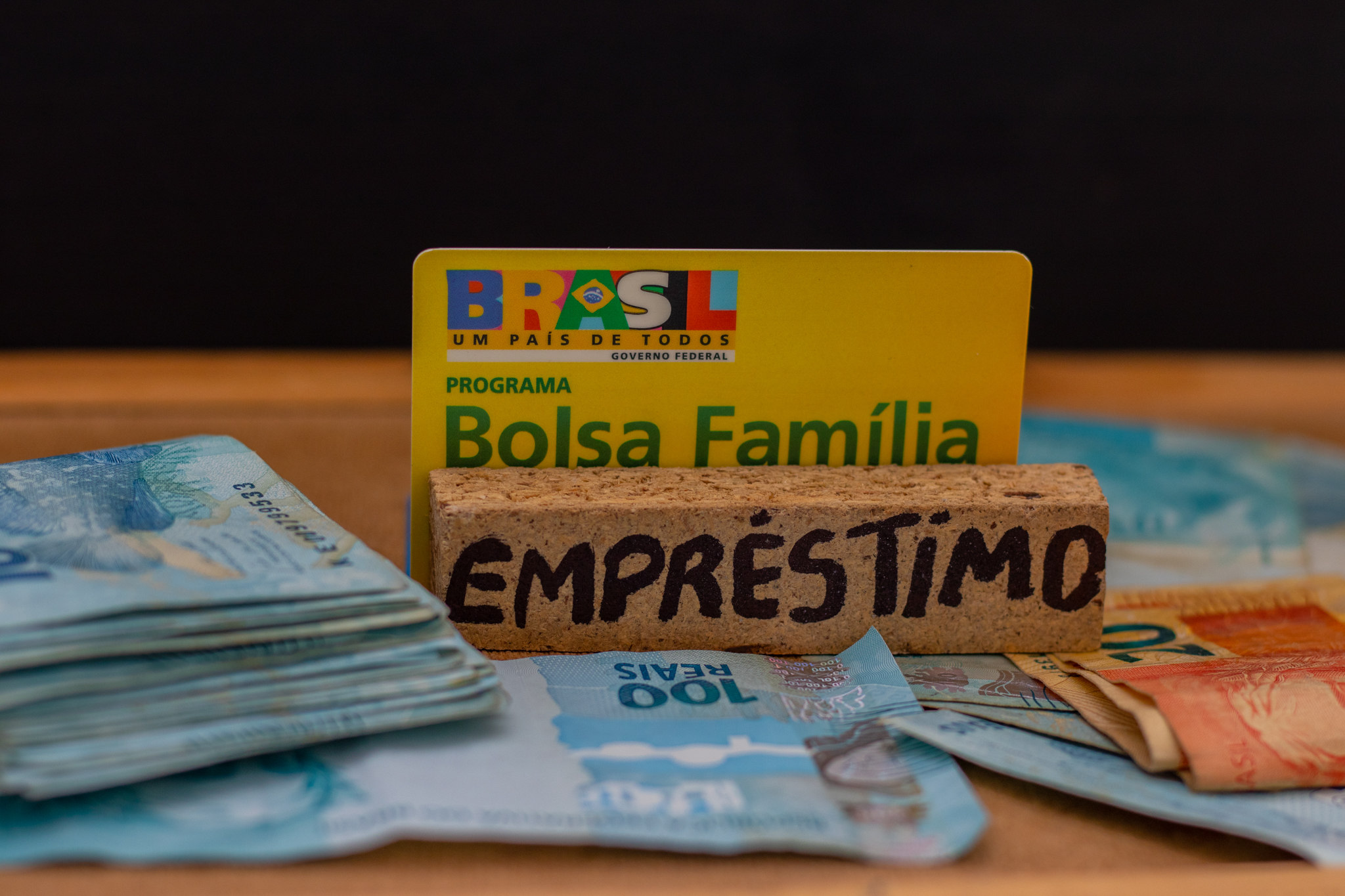 Linha de crédito do Bolsa Família oferece saque além dos R$ 600; resgate valor inacreditável!