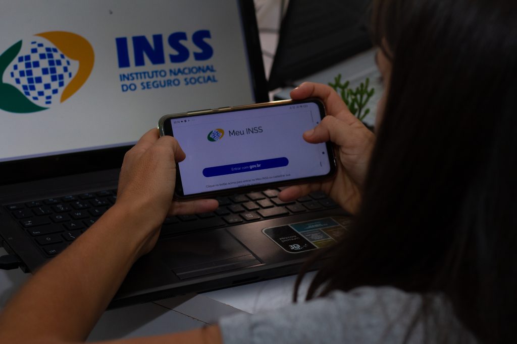 Nada de mentiras! 1° de abril já passou, mas o INSS segue alertando sobre ESTAS fake news