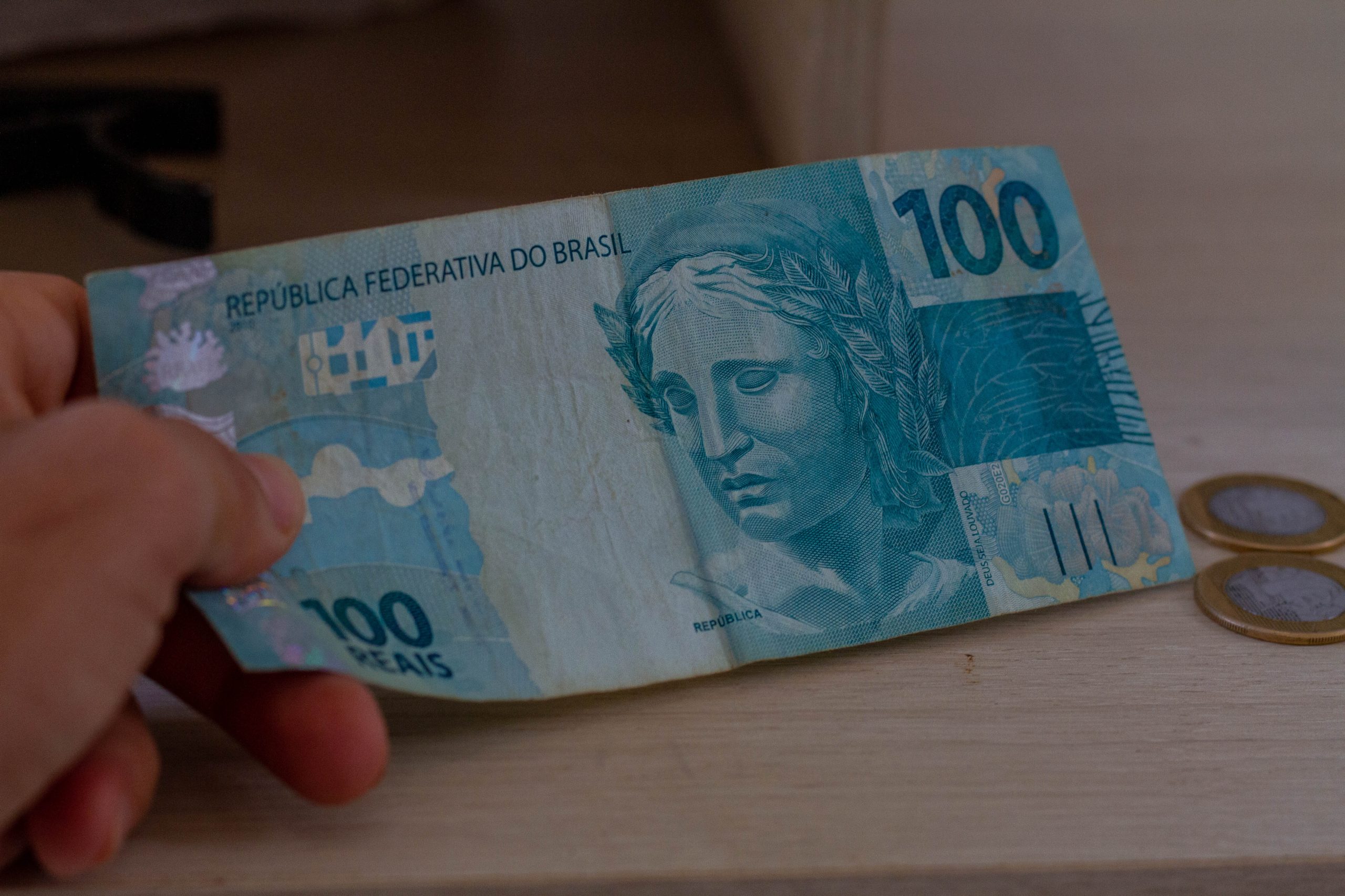 Novidade para baixa renda: benefício de R$ 108 anunciado para mais de 5 MILHÕES de famílias