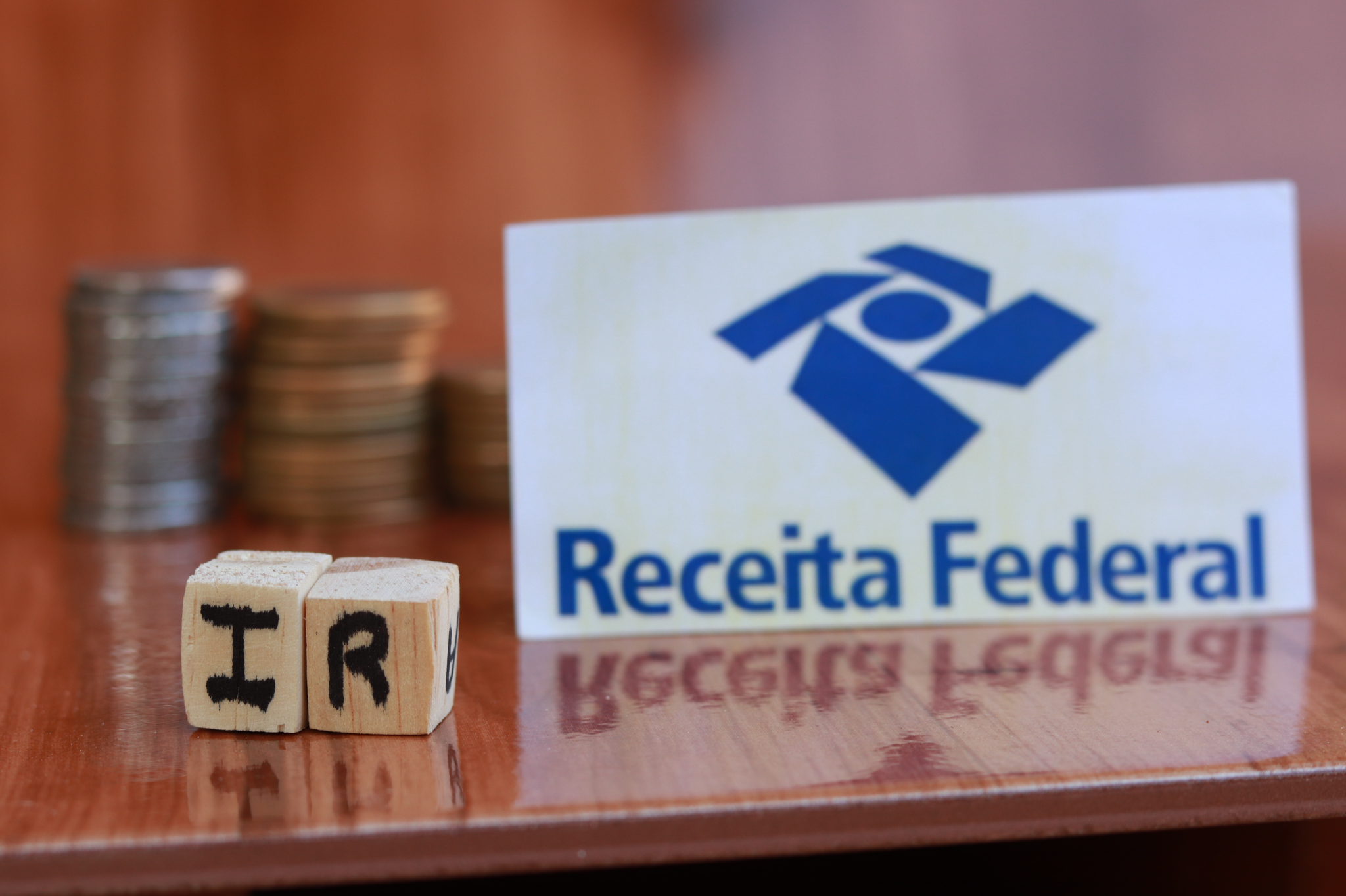 Restituição sem declaração? Saiba como receber dinheiro de volta pelo Imposto de Renda
