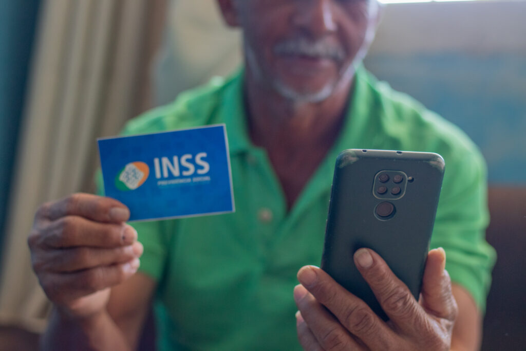 Acelera, INSS! Governo anuncia novo prazo para DEVOLVER valores de aposentados