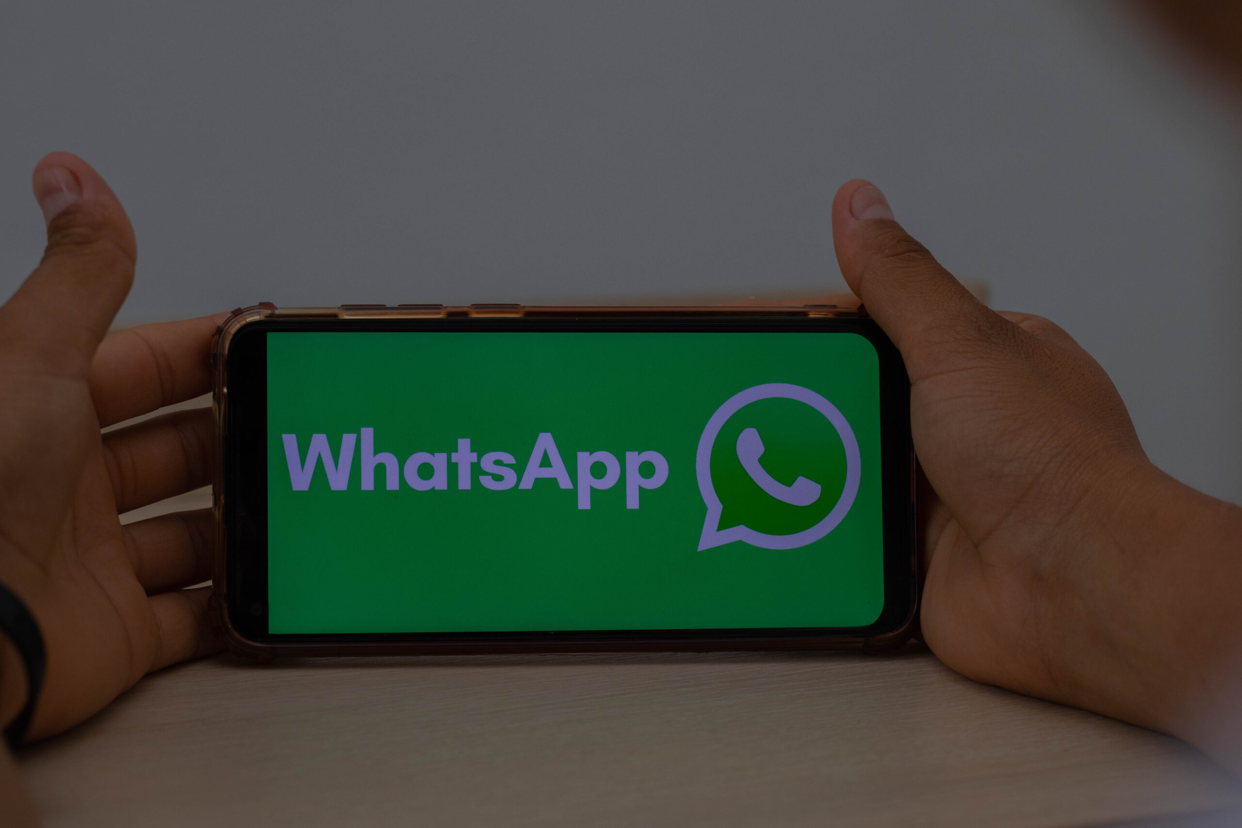 Alerta do mensageiro: WhatsApp esconde novo golpe que ameaça privacidade dos usuários
