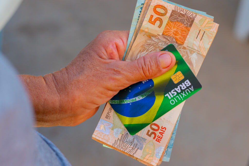 Auxílio Brasil