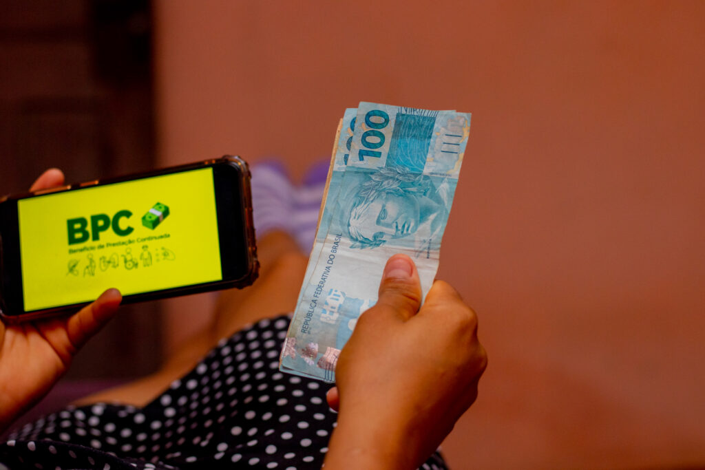 BPC 2025: saiba o que é preciso para sacar um salário mínimo todos os meses