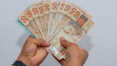 Benefício de R$ 1.517,99 vai cair na conta dos brasileiros em breve: mês de maio promete tudo!