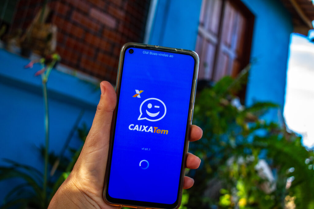 Caixa Tem libera R$ 400 para quem recebe Bolsa Família e FGTS em 2025