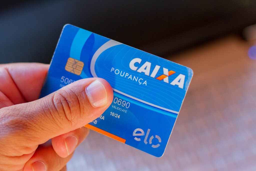 Caixa anuncia pagamento para MILHÕES de estudantes; saque até 02/06