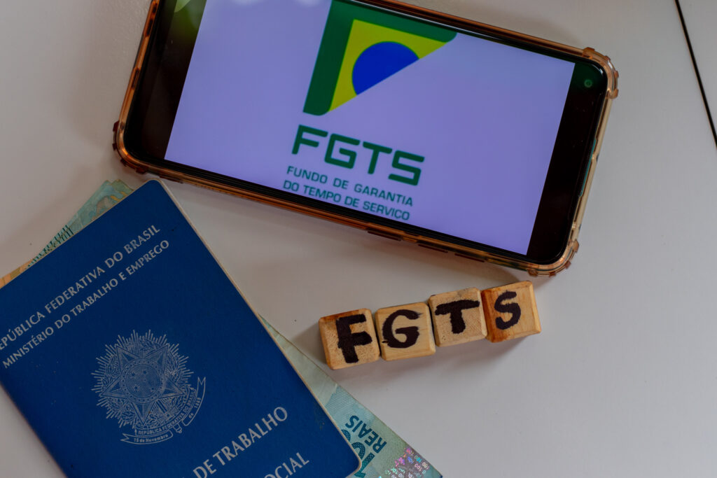 Crédito do FGTS entra em nova etapa para beneficiar trabalhadores; aprenda a contratar