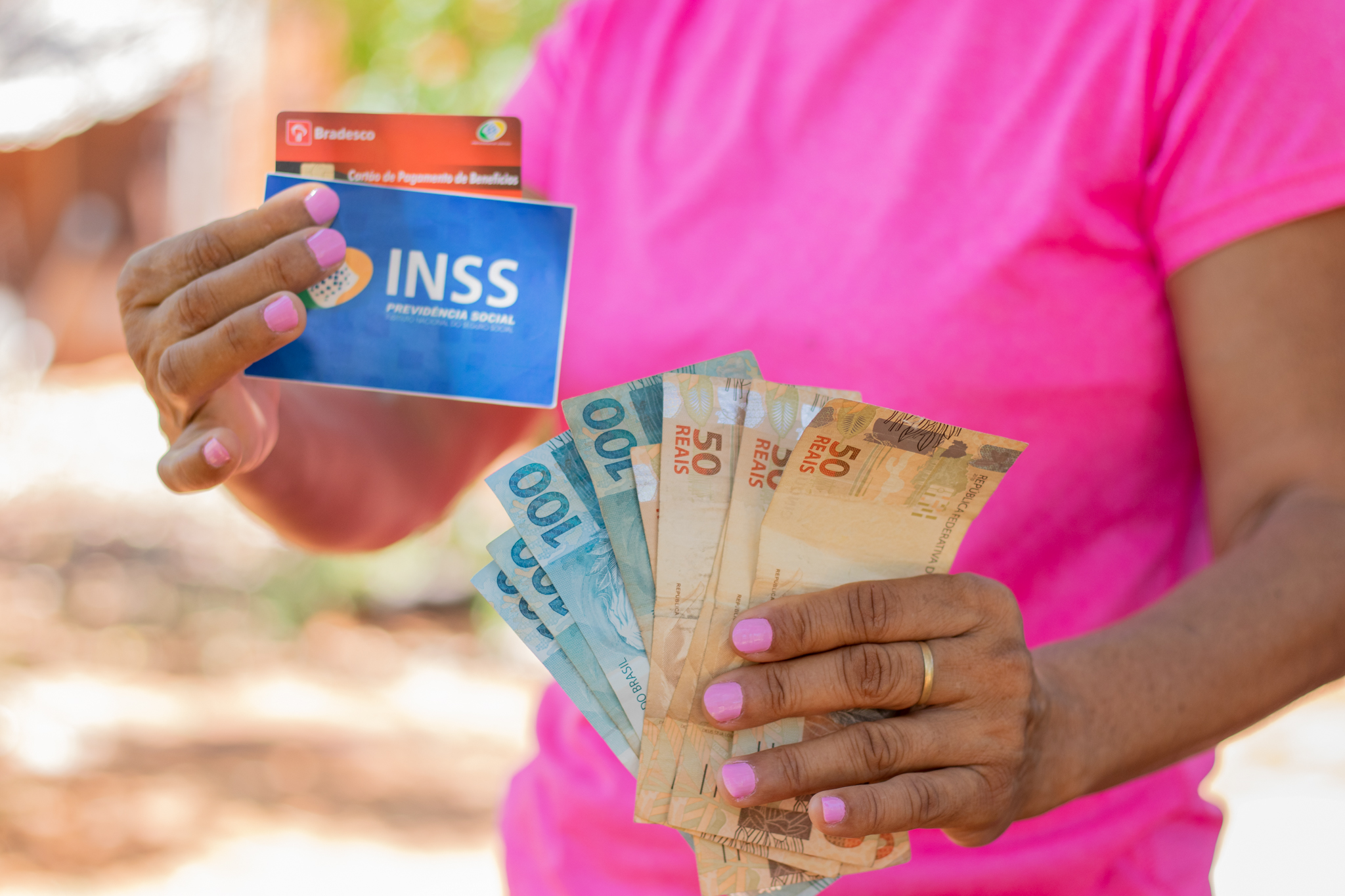 Descontos do INSS: veja passo a passo para ressarcir valoreDescontos do INSS: veja passo a passo para ressarcir valores de pessoas falecidass de pessoas falecidas