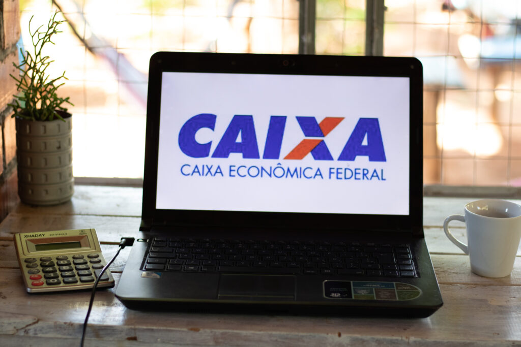 Empréstimo da Caixa: negativados comemoram liberação de crédito de até R$ 3 MIL pelo app